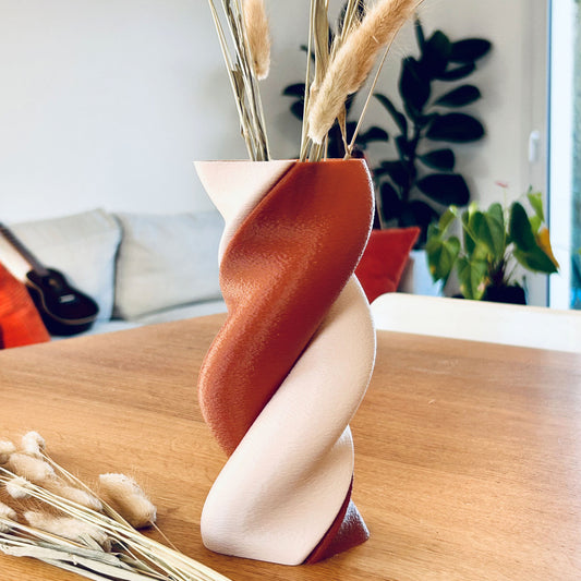 Syzygy | Heart Vase, Scalable