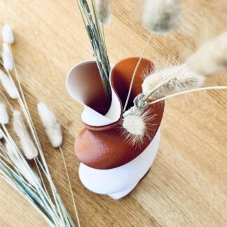 Syzygy Heart Vase